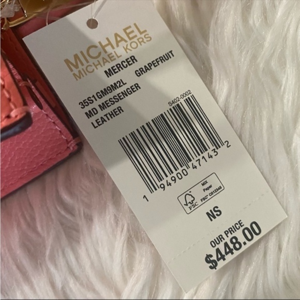 New Michael Kors Mercer medium messenger Bag - Picture 9 of 15